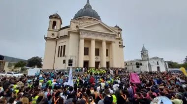 Itatí desbordada de fe: miles de jóvenes llegaron para encontrarse con la Virgen