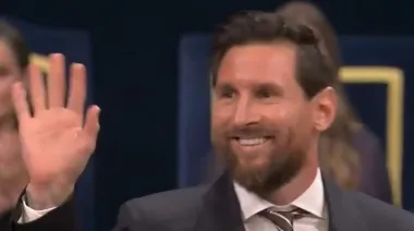 Lionel Messi recibió el Premio Princesa de Asturias en una ceremonia junto a la realeza española