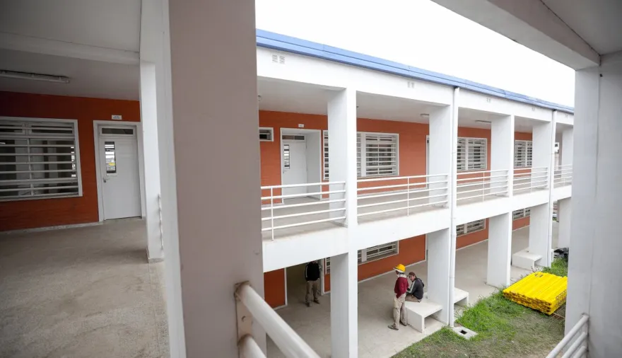 En Capital, el Gobernador recorrió las instalaciones del nuevo Hogar Escuela