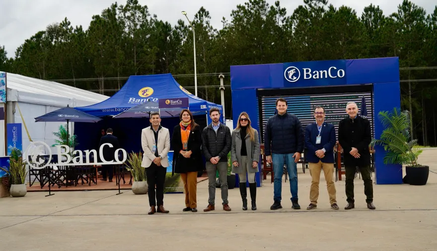 El Banco de Corrientes acompaña el desarrollo productivo con una fuerte presencia en la 1ª Expo Foresto Industrial