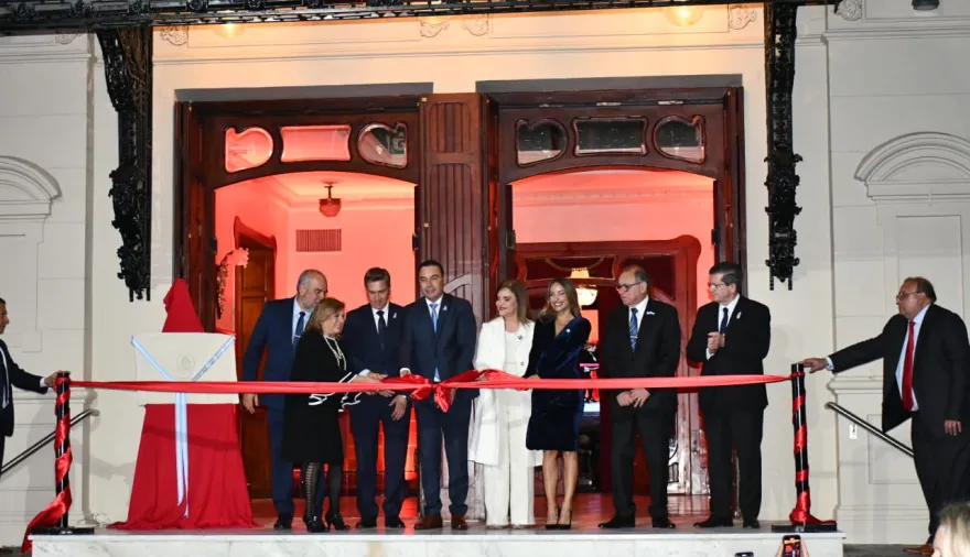 En la reapertura del Vera, Valdés pidió que “sea un teatro abierto a la comunidad”