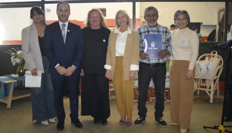El intendente Mariano Hormaechea participó del reconocimiento a los artesanos