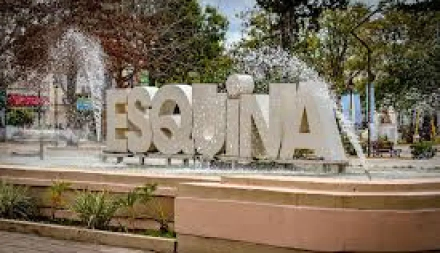 Esquina celebra un nuevo aniversario con homenajes y música