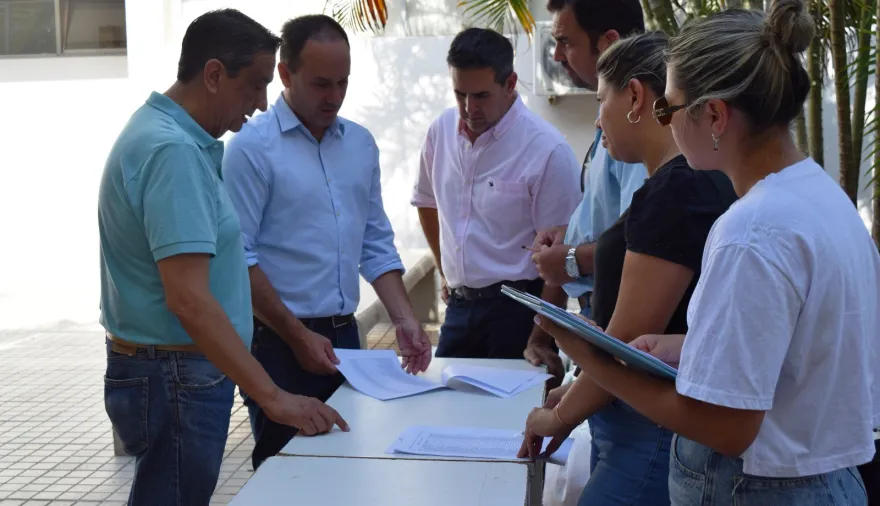 Intendente Hormaechea anuncia asistencia social y gestiones para mantener servicios básicos a trabajadores de Alal