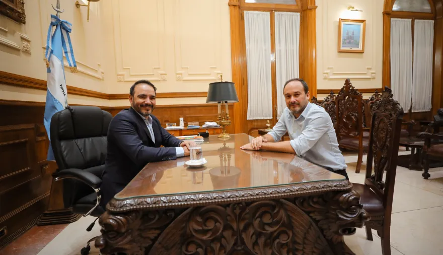 Valdés recibió en su despacho de Casa de Gobierno a los intendentes de Ituzaingó, Capital, y de Goya