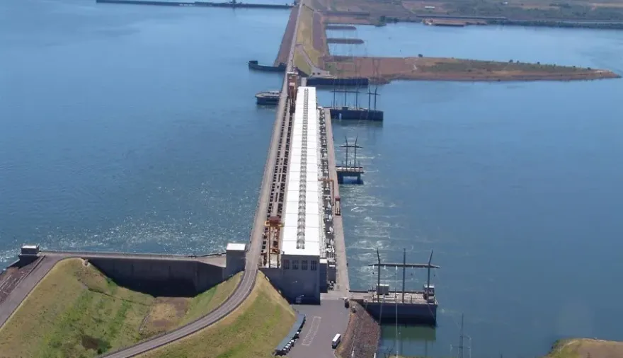 Corrientes y Nación se enfrentan en la Corte por las regalías de Yacyretá y Salto Grande