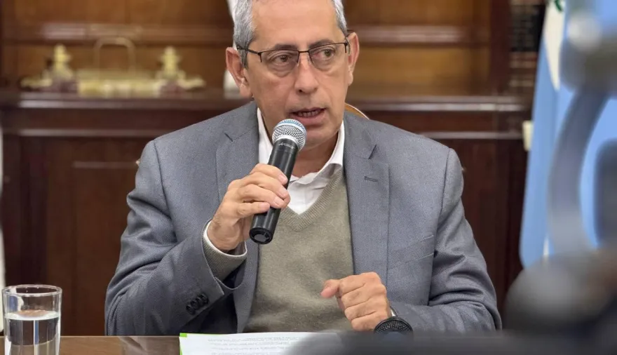 Renunció el ministro de Hacienda Marcelo Rivas Piasentini tras el conflicto con docentes