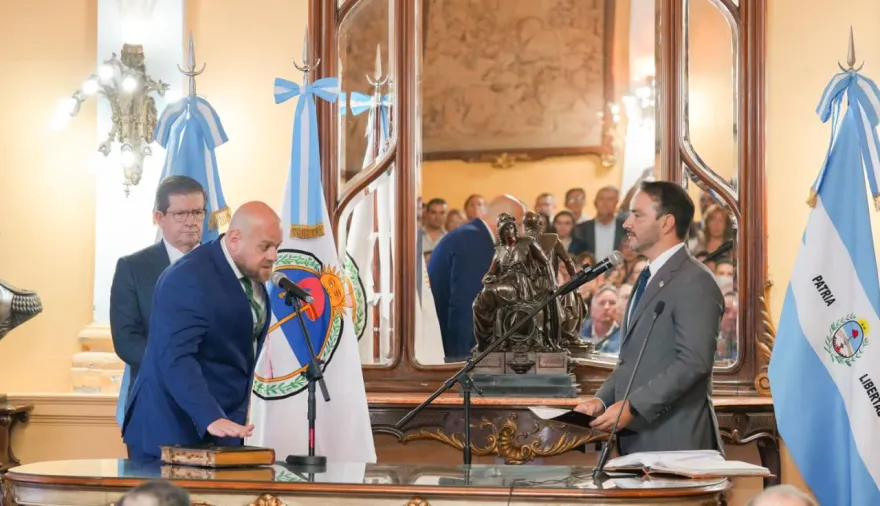 El gobernador Juan Pablo Valdés puso en funciones al nuevo ministro de Hacienda y Finanzas de la Provincia