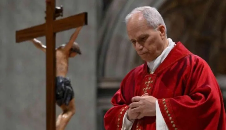 En un mundo en guerra, aprendamos de Cristo a no devolver el mal recibido