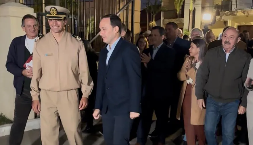 El Intendente Mariano Hormaechea presidió la reapertura del espacio público en prefectura