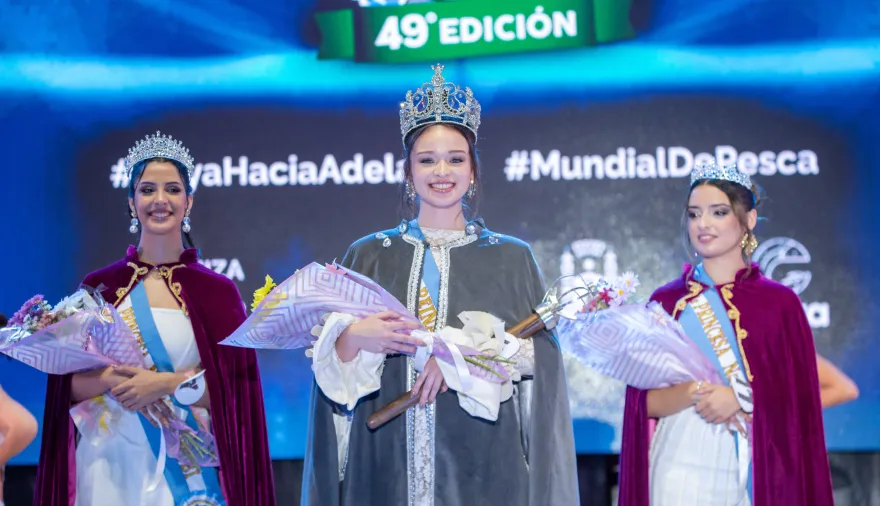 Constanza Belen Medina la nueva reina de la 49ª Fiesta Nacional del Surubi