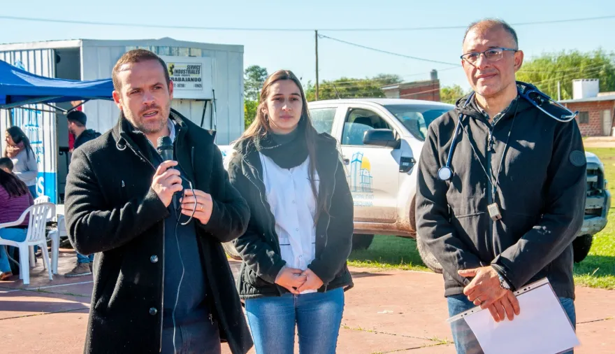 Esquina: Operativo integral en el Barrio Bicentenario con presencia de distintas áreas municipales