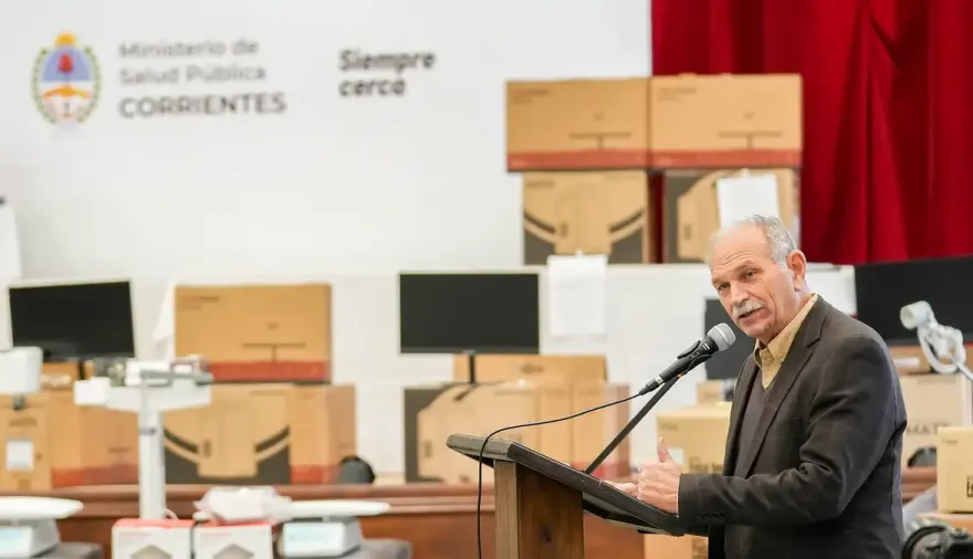 La Provincia fortaleció el sistema sanitario con la entrega de equipamiento a hospitales y CAPS de 38 localidades