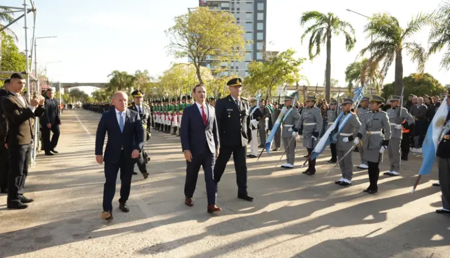 Valdés destacó la vocación de servicio de la Policía de Corrientes durante el acto por su 55° aniversario