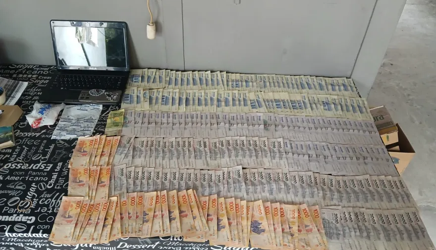 Detuvieron en Esquina a un hombre con pedido de captura y recuperaron casi $2,4 millones tras un robo