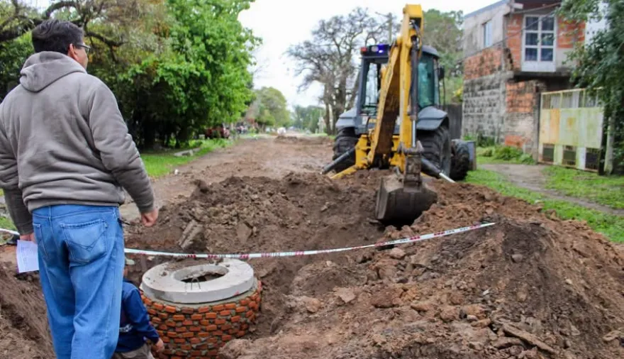 Esquina: Obra finalizada: concluyeron la extensión de la red cloacal sobre calle Marín
