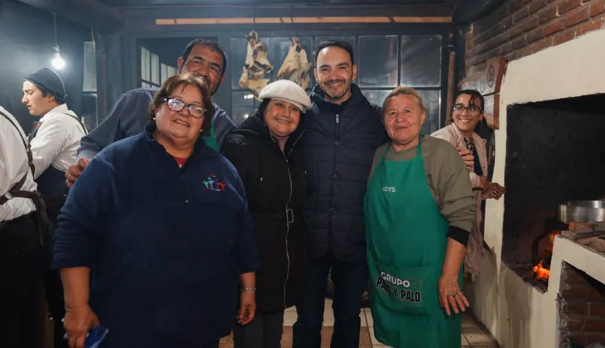 Entre sabores y recuerdos: Valdés acompañó la Fiesta Internacional del Guiso en Paso de los Libres