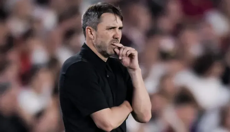 Eduardo Coudet renunció como técnico de River tras la eliminación en la Copa Sudamericana