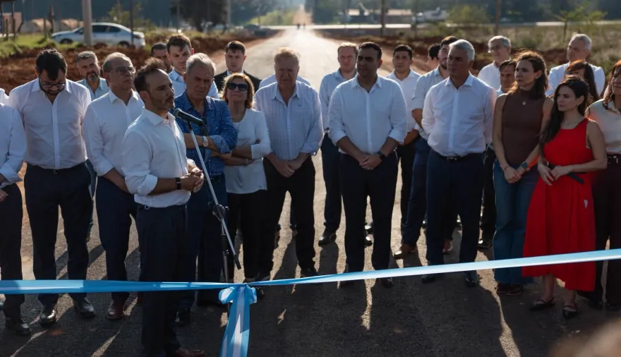 Valdés inauguró una obra que abre camino al desarrollo industrial en Santo Tomé