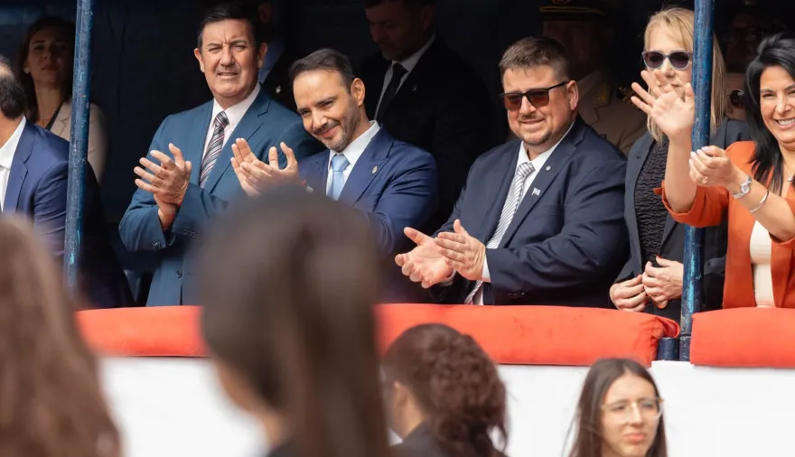 Paso de los Libres proyecta 50 nuevas viviendas y un aeropuerto de cargas para el Mercosur
