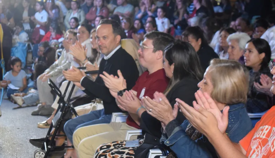 Hormaechea acompañó el cierre de los festejos por los 130 años del Instituto Santa Teresa