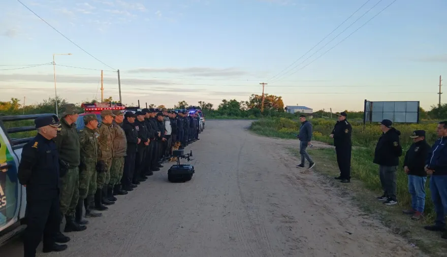 83 policías, drones, caballos y canes: el despliegue para buscar a la maestra rural desaparecida