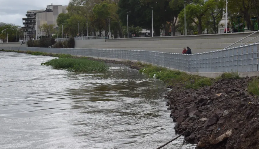 Municipalidad de Goya, monitorea el sistema de defensas y avanza con trabajos preventivos ante la crecida del Paraná