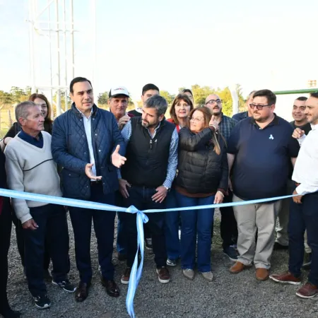 En Libres, Valdés inauguró red de agua potable y recorrió repavimentación de la Ruta 117