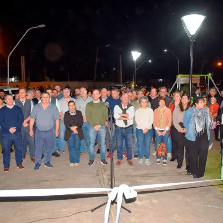 El intendente Mariano Hormaechea presidió la inauguración de las obras en el polideportivo del barrio Sarmiento