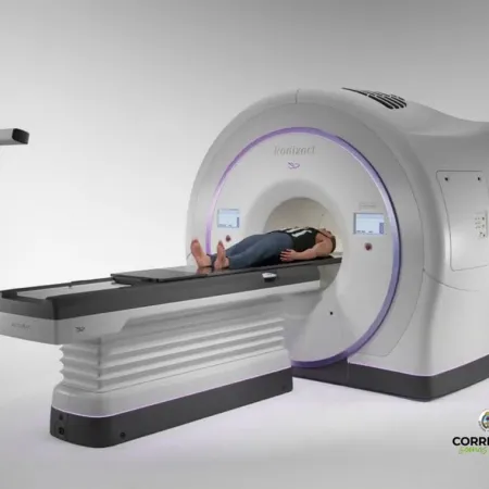 Valdés anunció que Corrientes recibió el equipo más moderno del mundo para combatir el cáncer