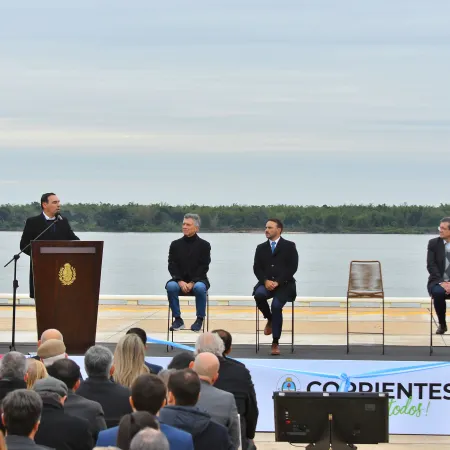 Gustavo Valdés Inauguró el Puerto de Ituzaingó: "Un Motor para el Desarrollo Regional"