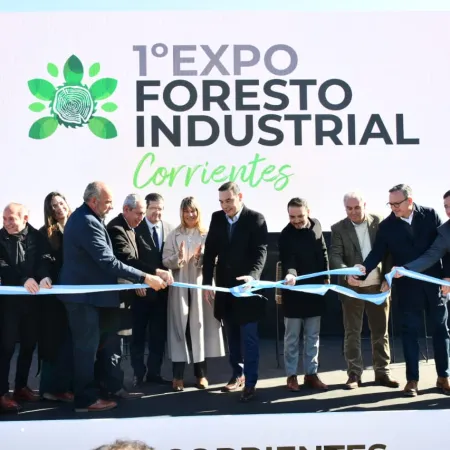 Parque Industrial de Ituzaingó: Valdés inauguró la obra que junto al Puerto potenciará el desarrollo correntino