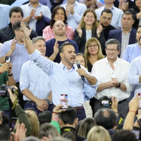 Vamos Corrientes: una multitud aclamó las fórmulas Juan Pablo Valdés - Pedro Braillard Poccard y Claudio Polich - Ariel Báez