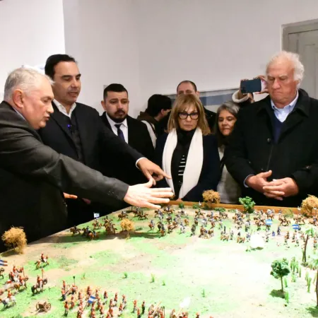 El gobernador Valdés inauguró un museo que revaloriza la Batalla de Caá Guazú