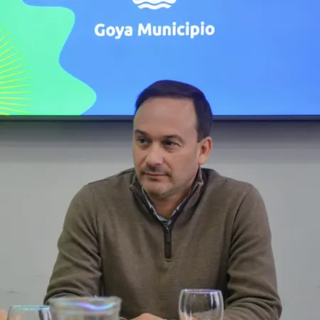 Mariano Hormaechea firmó resolución de pase a planta de personal municipal
