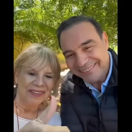 El gobernador Valdés saludó a todas las madres correntinas en su día