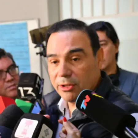 Valdés pidió equidad fiscal y cuestionó la conducción nacional del radicalismo