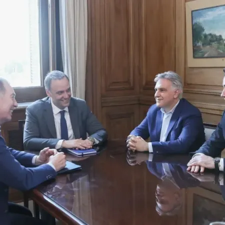 Diego Santilli y Manuel Adorni mantuvieron reuniones con gobernadores para avanzar en el acuerdo por el Presupuesto 2026