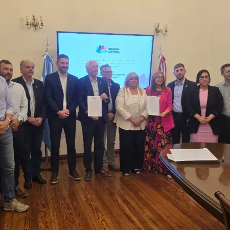 Corrientes suscribió el acuerdo regional para el reconocimiento de licencias de pesca deportiva con devolución en el Litoral
