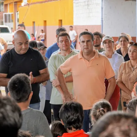 El Gobierno provincial continúa asistiendo a San Luis del Palmar