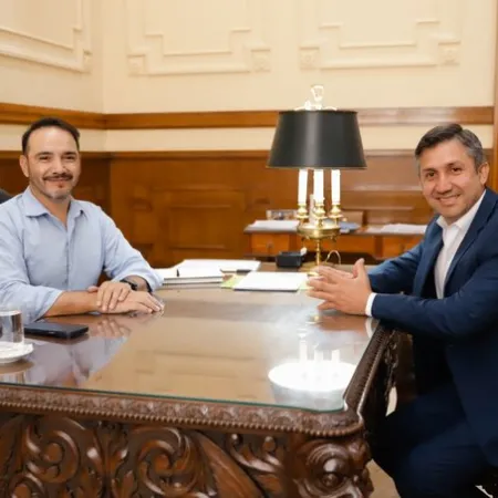 Valdés avanzó en una agenda de trabajo con intendentes del interior provincial