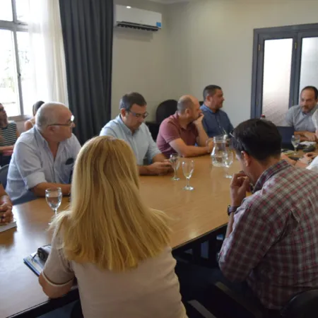 Reunión del intendente Hormaechea con funcionarios municipales