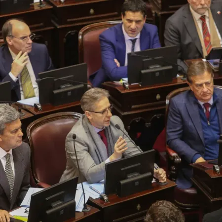 Eduardo Vischi: "Vamos a apoyar el proyecto de reforma laboral"