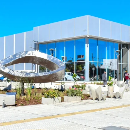 Instituto Oncológico “Papa Francisco”: con un centro de atención modelo, la Provincia insta a la prevención en el Día Mundial contra el Cáncer