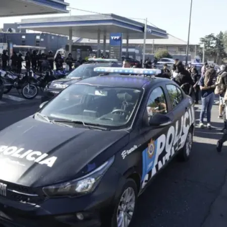 El Gobierno de Santa Fe y la policía lograron a un acuerdo salarial y se levanta la protesta