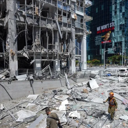 Guerra en Medio Oriente: misiles iraníes impactaron en Israel y dejaron decenas de heridos