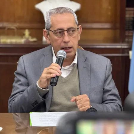 Renunció el ministro de Hacienda Marcelo Rivas Piasentini tras el conflicto con docentes