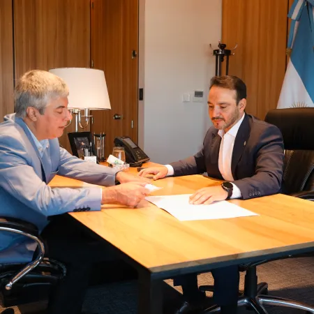 Valdés se reunió con el rector de la UNNE para fortalecer la formación profesional en Corrientes