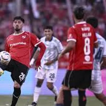 Independiente le ganó 1-0 a Racing en el clásico de Avellaneda