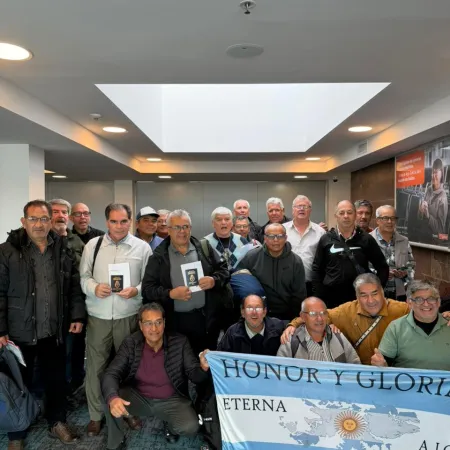Excombatientes correntinos regresaron a Malvinas en un viaje de memoria, emoción y homenaje